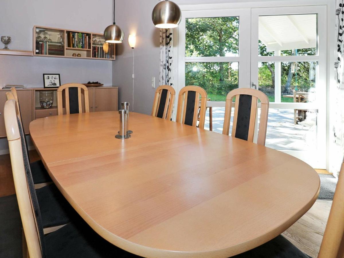 6 Person Holiday Home In Hadsund Odde Zimmer foto